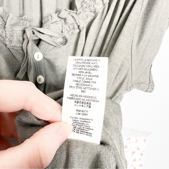 New with tag Women's Free People Army Sage Green Ruffled Button Lace Tie Blouse - Picture 11 of 16